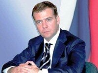 Дмитрий Медведев хочет отменить закон о госзакупках уже с 2014г.