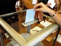 Губернаторам запретят быть партийными?