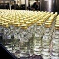 Самая дешевая водка подорожала до 170 руб.