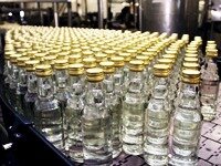 Самая дешевая водка подорожала до 170 руб.