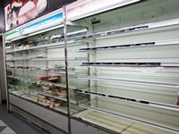 Из продажи в украинских магазинах изымают все российское