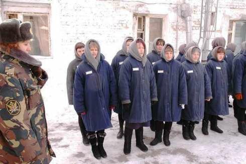 Замначальника колонии получил условный срок за избиение заключенных